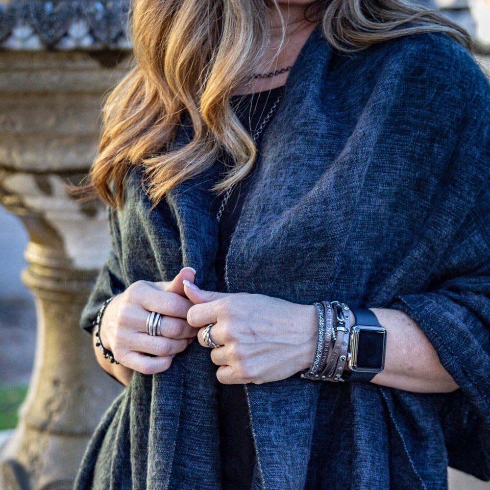 Charcoal Pashmina Boho Wool Sourced/Made in Nepal - Picture 5 of 7